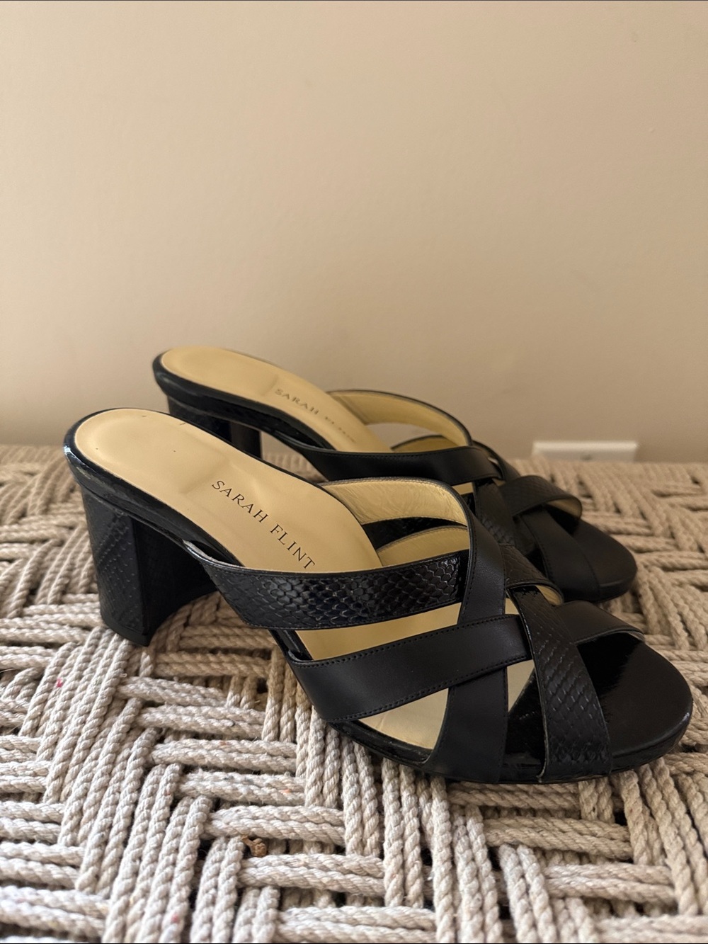 Sarah Flint Black Leather Crisscross Strappy Block Heel Mule Sandals 37 US 7